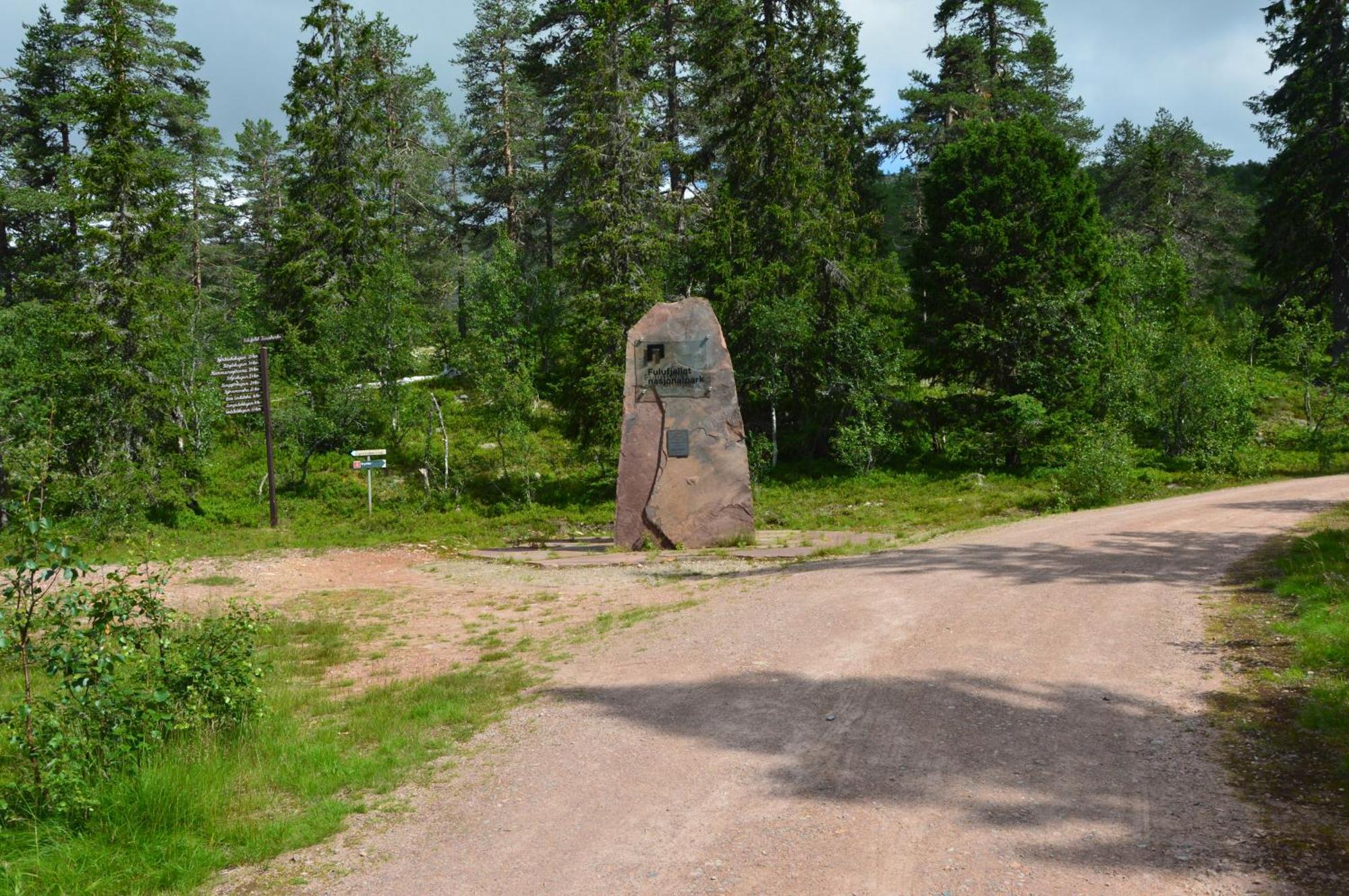 12 - Fulufjellets Nasjonalparker - Natur-, Dyre- Og Fugleopplevelser Ljørdal 外观 照片
